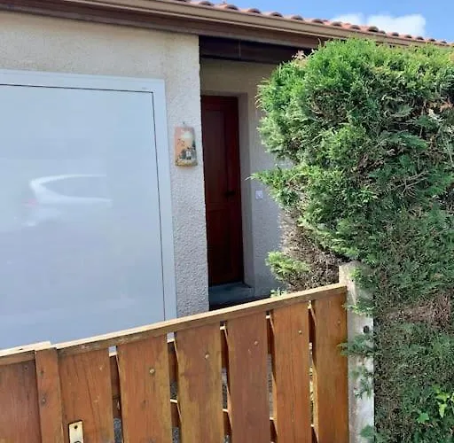 La Azur - Chaleureuse Maisonnette Avec Piscine Partagee Дом отдыха *