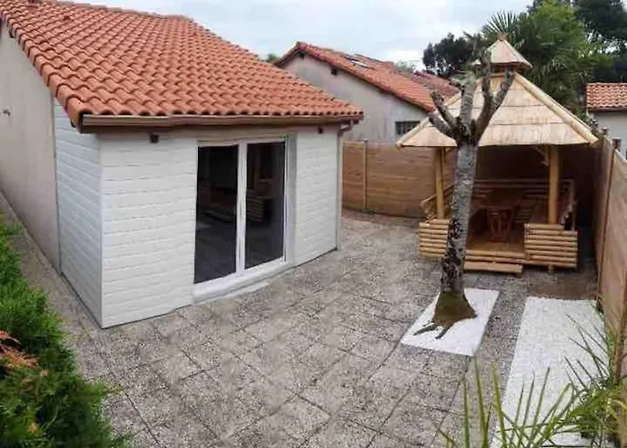 La Azur - Chaleureuse Maisonnette Avec Piscine Partagee Капбретон