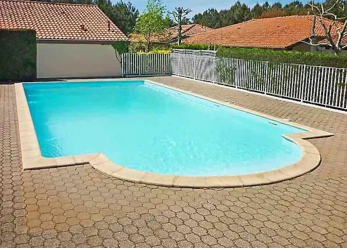 La Azur - Chaleureuse Maisonnette Avec Piscine Partagee *